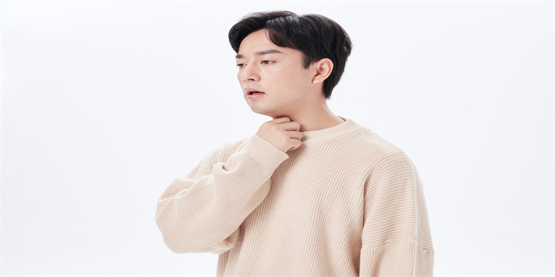摄图网_501692895_青年男性咽炎嗓子疼（企业商用）.jpg