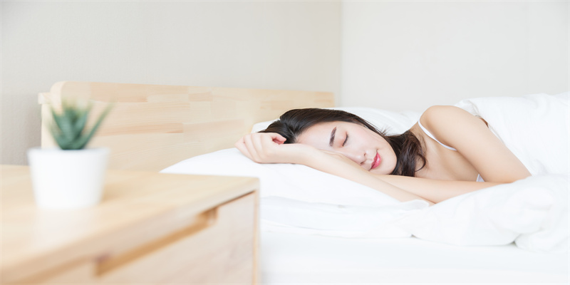 熬完夜补觉有用吗?别妄想了!欠的觉,你还不了!_濠滨健康网